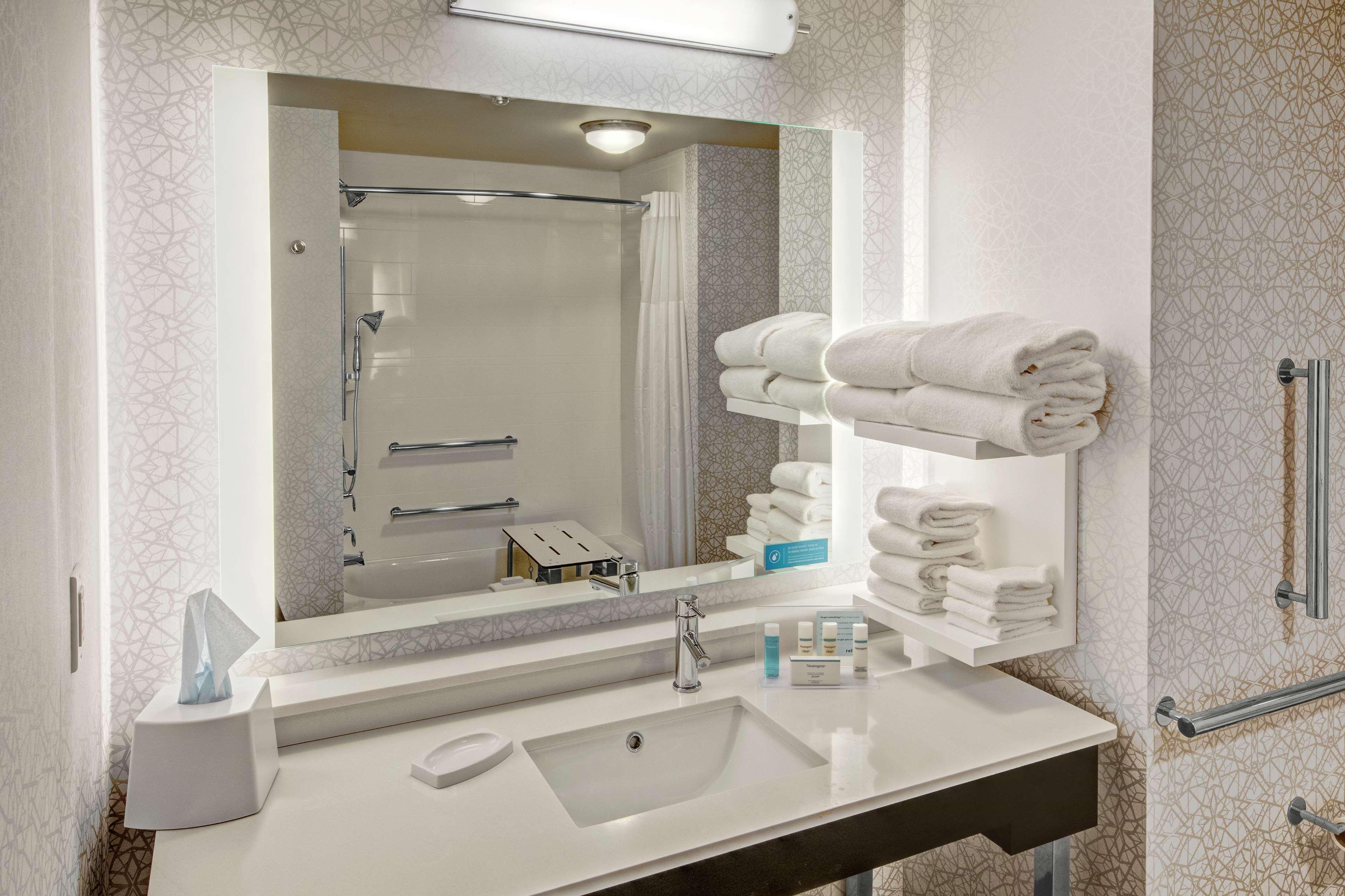 Hampton Inn Fresno Airport Eksteriør bilde