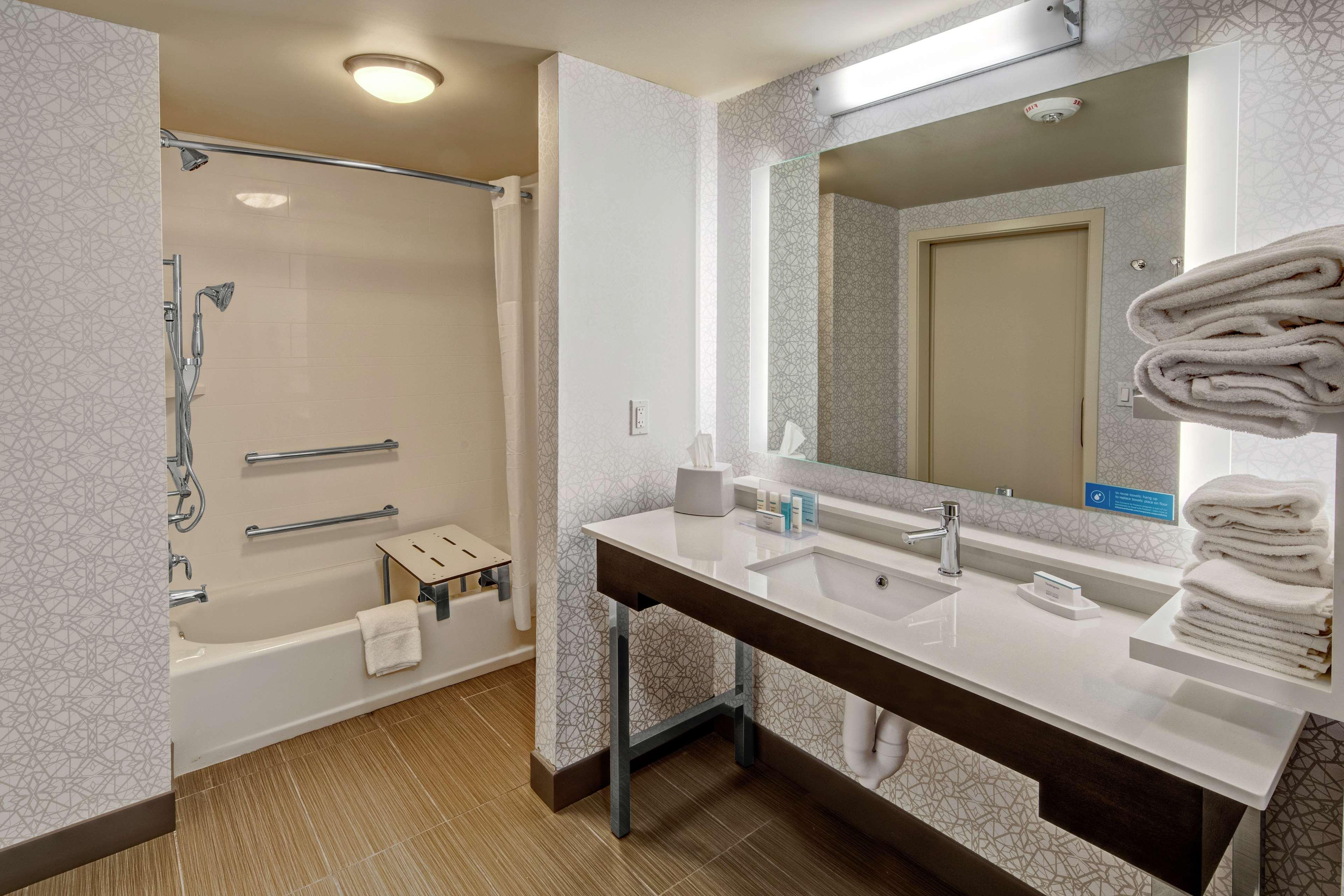 Hampton Inn Fresno Airport Eksteriør bilde