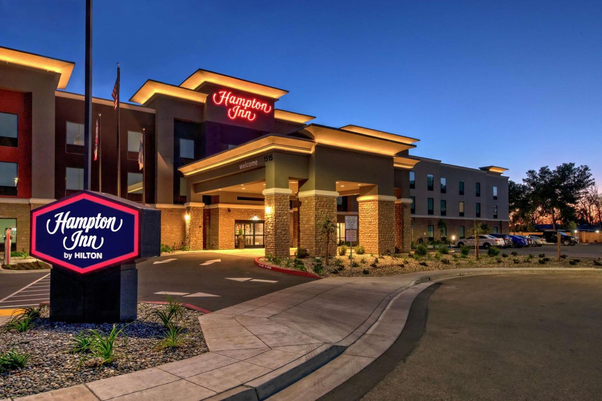 Hampton Inn Fresno Airport Eksteriør bilde